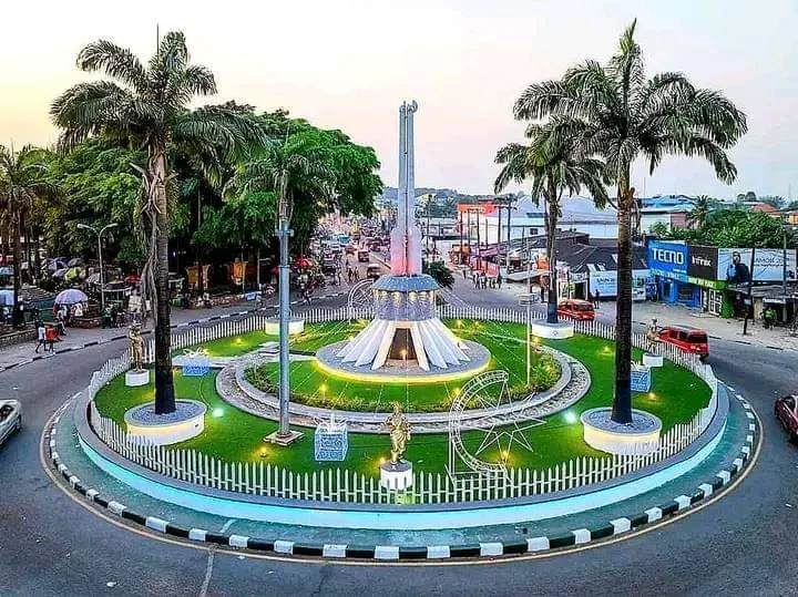 Ibom Plaza roundabout in Uyo
